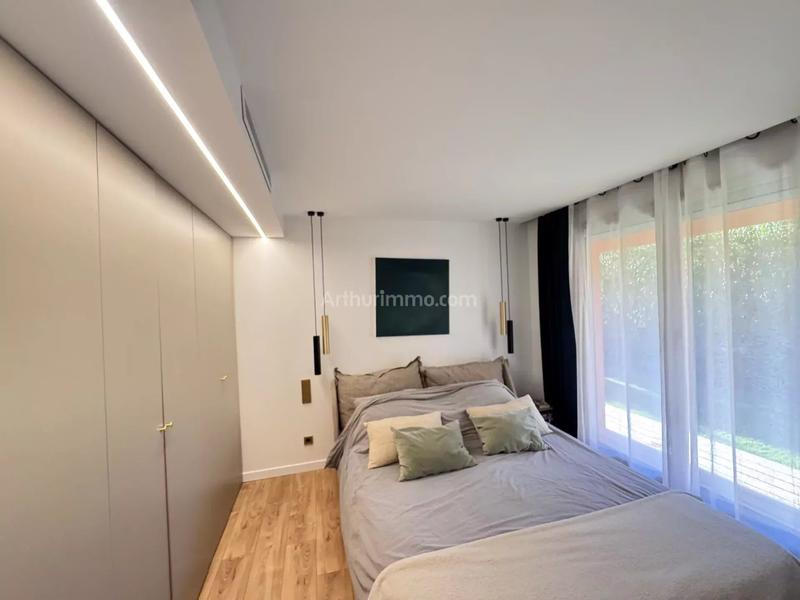 Appartement - 90 m² - 4 pièces