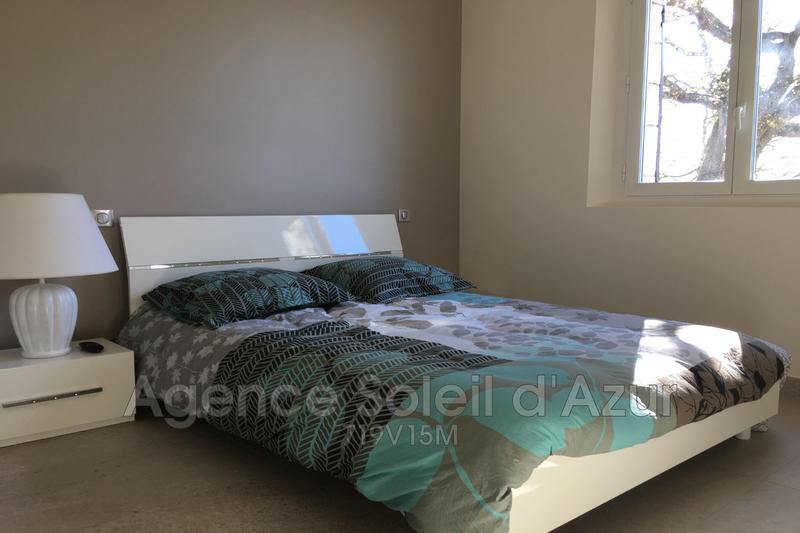 Maison - 210 m² - 7 pièces