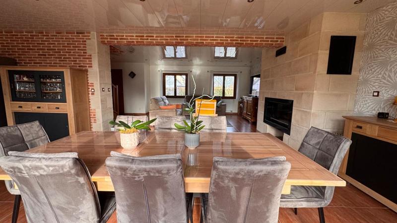 Maison - 203 m² - 6 pièces