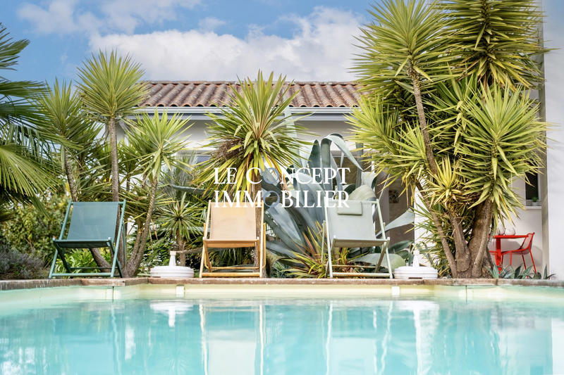 Maison contemporaine - 220 m² - 6 pièces