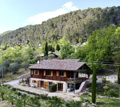 Châlet - 229 m² - 6 pièces