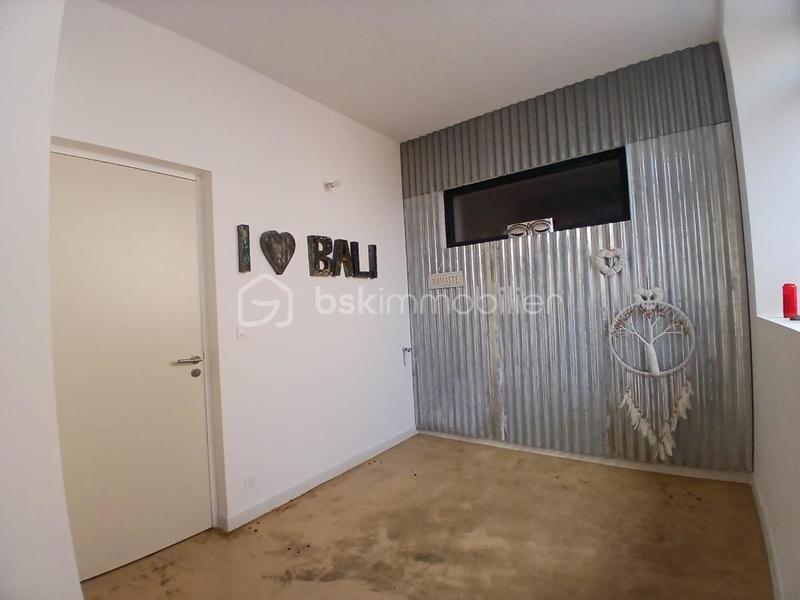 Loft - 173 m² - 4 pièces