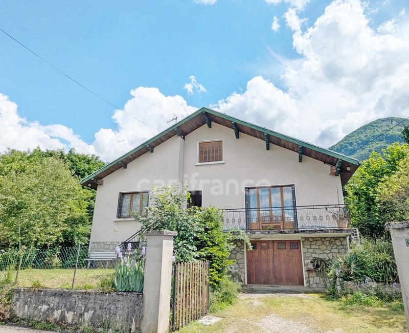 Maison - 84 m² - 5 pièces