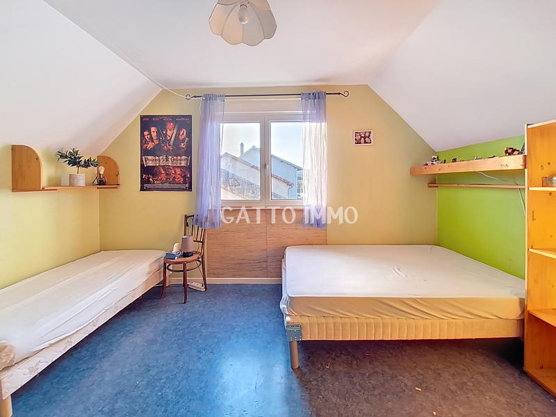 Maison - 200 m² - 6 pièces