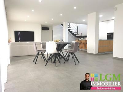 Villa - 183 m² - 6 pièces