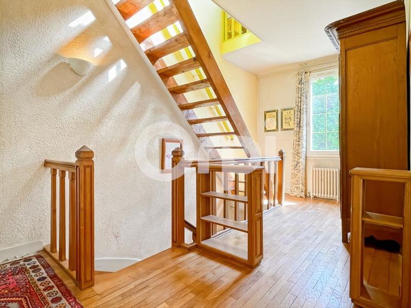 Maison de ville - 204 m² - 6 pièces