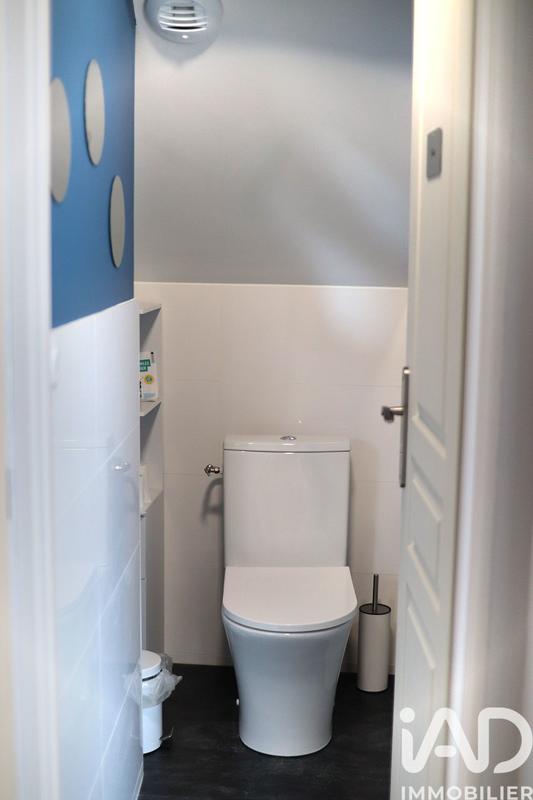 Maison - 213 m² - 10 pièces