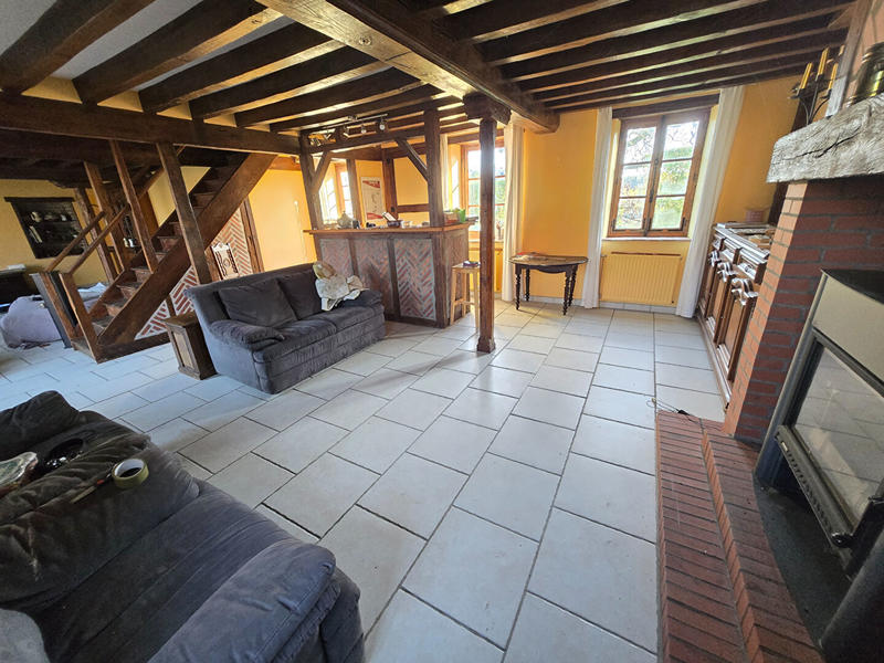 Maison - 240 m² - 7 pièces