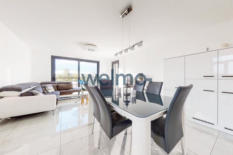 Appartement - 105 m² - 4 pièces