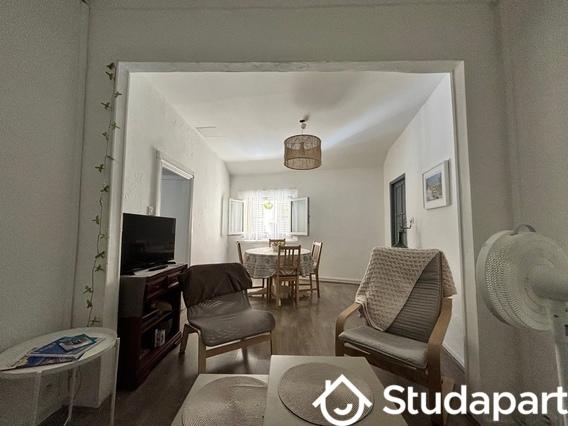 Chambre - 9 m² - 1 pièce