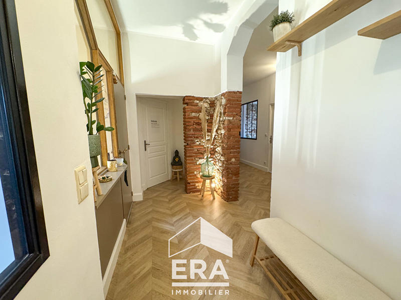 Local d'activité / Entrepôt - 118 m² - 5 pièces