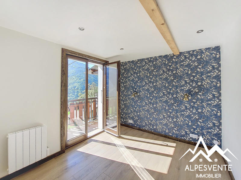 Appartement - 83 m² - 4 pièces