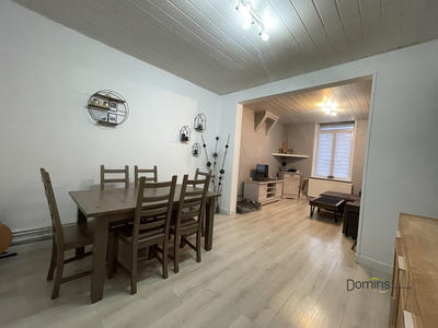 Maison - 96 m² - 4 pièces