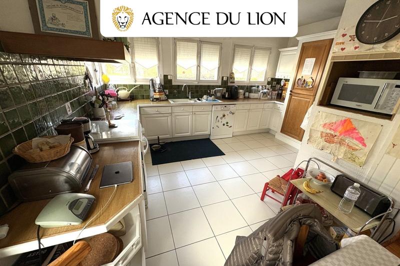 Maison - 198 m² - 8 pièces