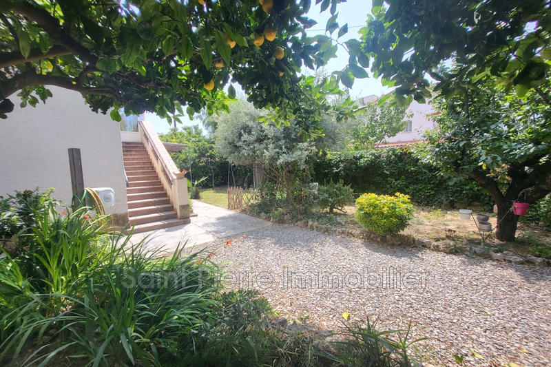 Maison - 305 m² - 6 pièces