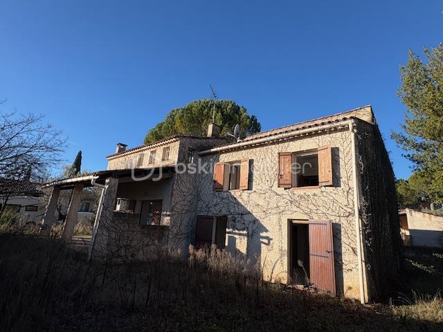 Maison traditionnelle - 155 m² - 7 pièces