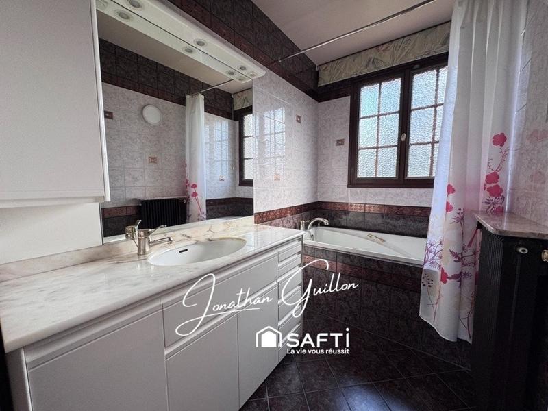 Maison - 90 m² - 4 pièces