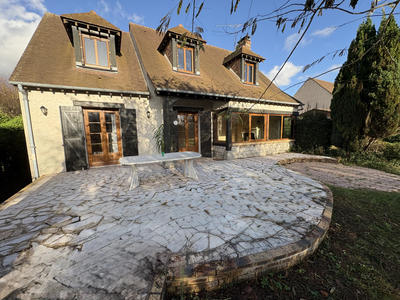 Maison - 146 m² - 6 pièces