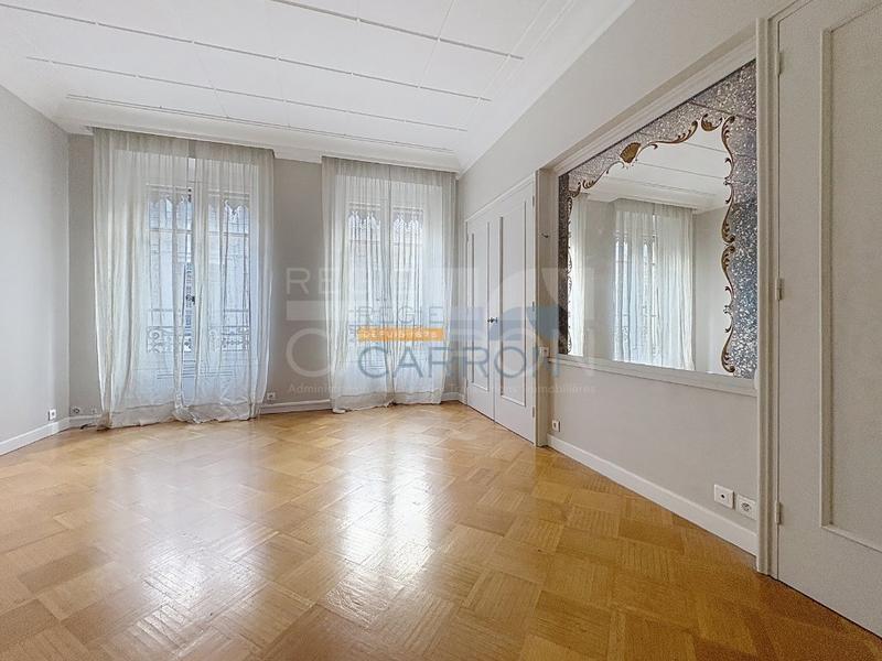 Appartement - 92 m² - 3 pièces