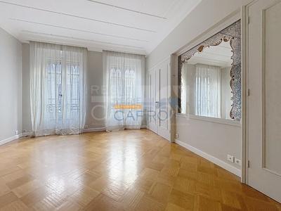 Appartement - 92 m² - 3 pièces