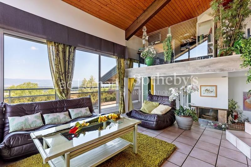 Maison - 246 m² - 6 pièces