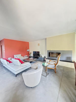 Maison - 292 m² - 7 pièces