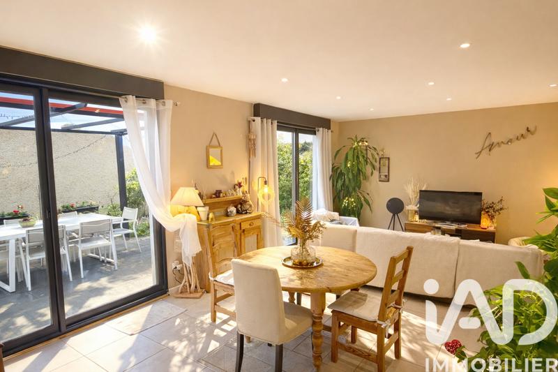 Maison - 122 m² - 5 pièces