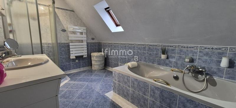 Maison - 162 m² - 6 pièces