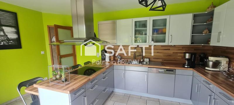 Maison - 137 m² - 7 pièces