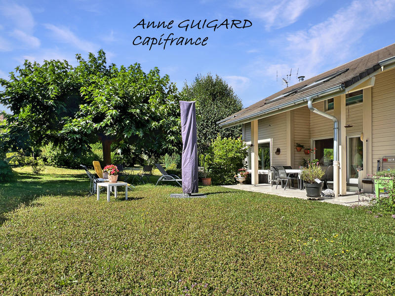 Maison - 232 m² - 7 pièces