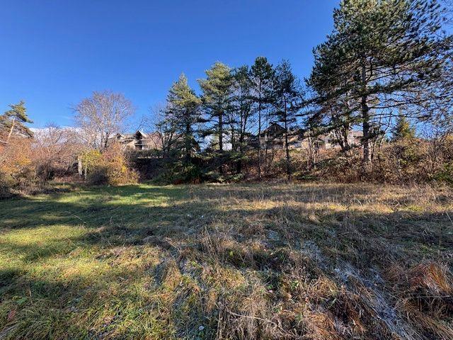 Terrain constructible - 717 m²