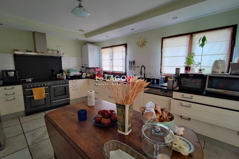 Propriété - 200 m²