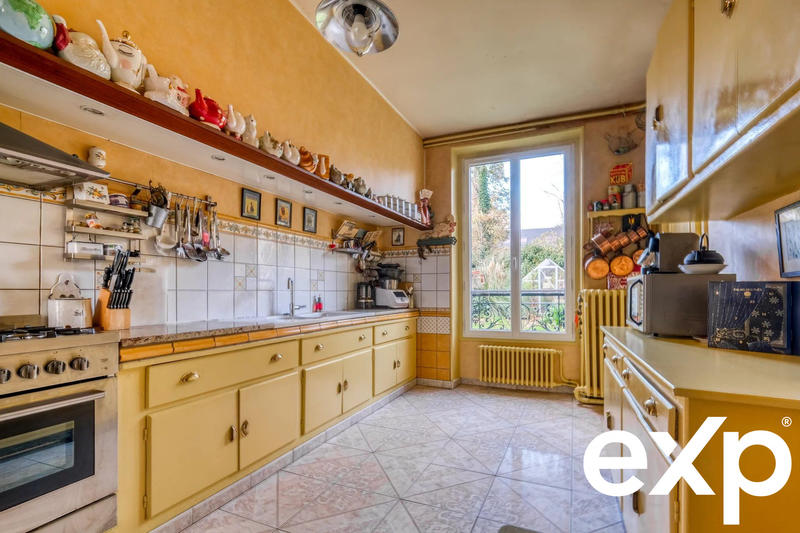 Maison - 500 m² - 14 pièces