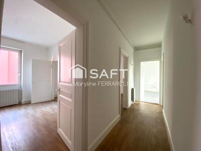 Appartement - 65 m² - 3 pièces