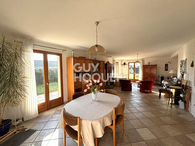 Maison - 152 m² - 6 pièces