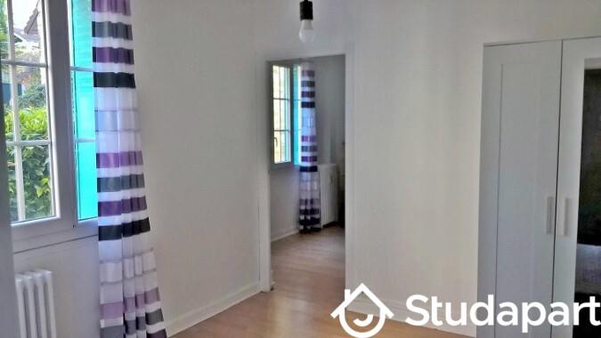 Chambre - 14 m² - 1 pièce