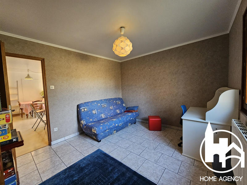 Maison - 278 m² - 9 pièces