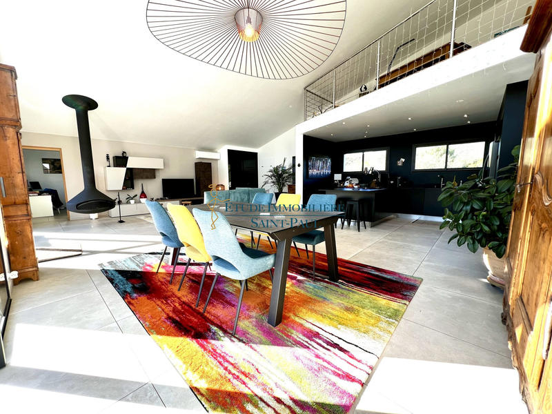 Villa - 200 m² - 7 pièces