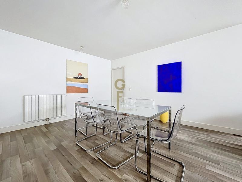 Appartement - 81 m² - 4 pièces