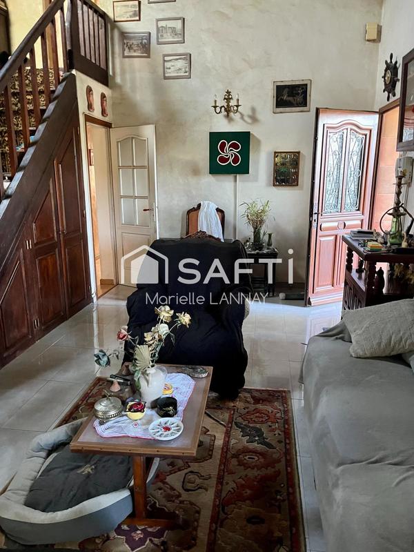 Maison - 190 m² - 8 pièces