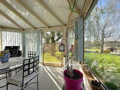 Maison - 184 m² - 6 pièces