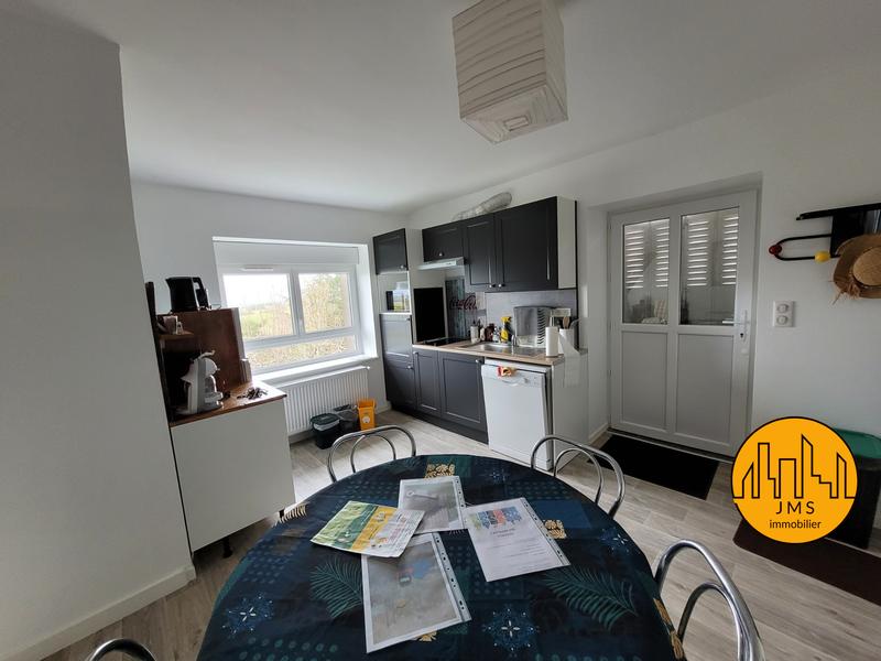 Maison - 275 m² - 11 pièces