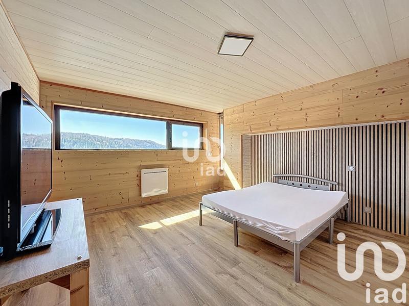 Loft - 126 m² - 4 pièces