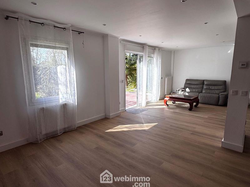 Maison - 142 m² - 7 pièces