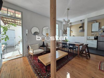 Appartement ancien - 60 m² - 3 pièces