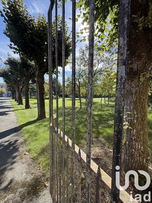 Maison - 605 m² - 19 pièces