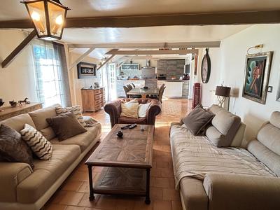 Maison - 154 m² - 7 pièces