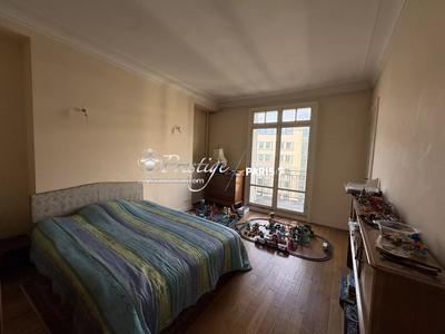 Appartement - 157 m² - 5 pièces