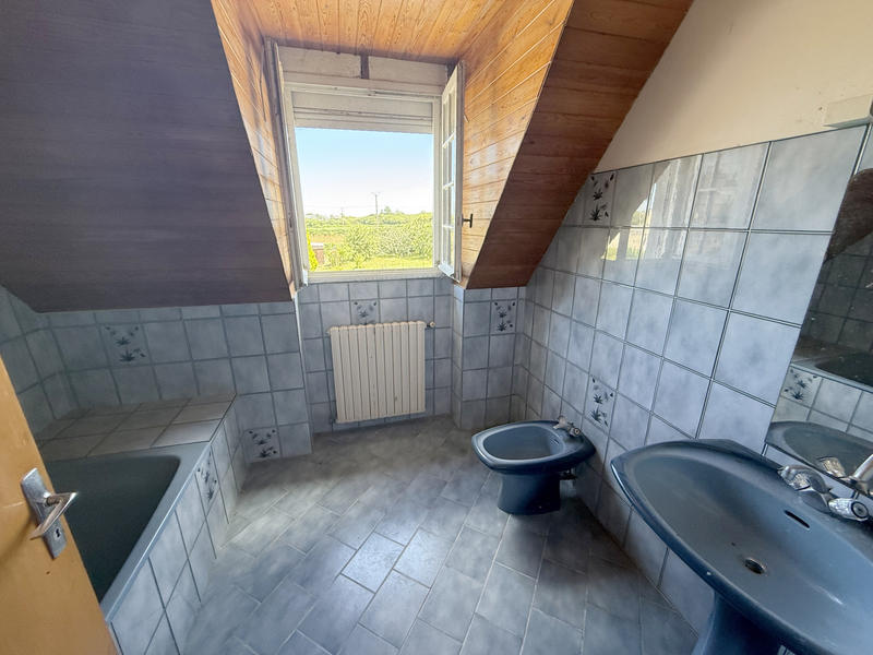 Maison - 264 m² - 15 pièces