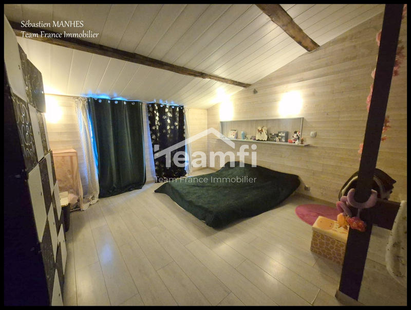 Maison - 111 m² - 5 pièces